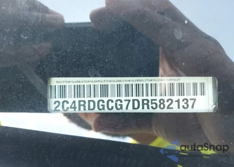 2013 Dodge Grand Caravan Sxt from USA, damaged, VIN 2C4RDGCG7DR582137